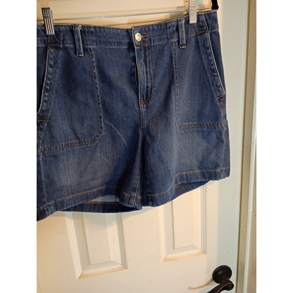 Chicos Denim Shorts Sz 10 Pockets Boho Beach Festival